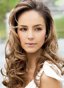 golden brown hair