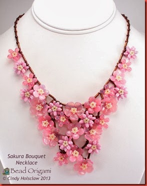 padle flower neckless