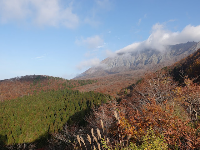 鳥取県道45号倉吉江府溝口線（大山環状道路）鍵掛峠(大山展望台)