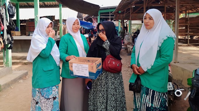 Peduli Palestina, Sejumlah Kader Fatayat Pasongsongan dan Panaongan Galang Donasi di Jalan dan Pasar Tradisional