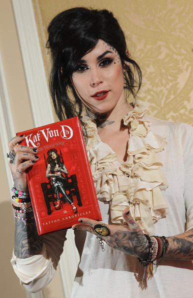 How to look like Kat von D