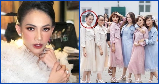 Pilih Hidup Tenang Usai Menikah, Mantan Personil Cherrybelle Ini Mujur Total Kini Jadi Keluarga Terpandang di Kalimantan, Intip Potret Terbarunya Saat Menanti Bangunan Megah Ini Selesai