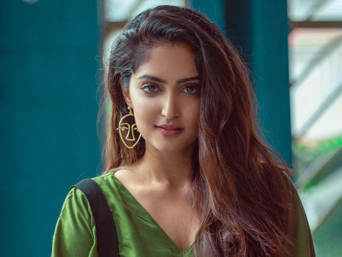 ACTRESS REBA MONICA JOHN WHATSAPP GROUP LINKS