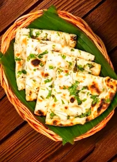 Methi paratha image