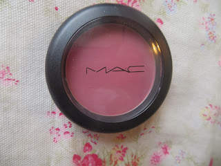 MAC, Review, Blusher, Breath of plum, berry, swatch, pretty, winter, autumn, cheeks, face, makeup, blogger, 