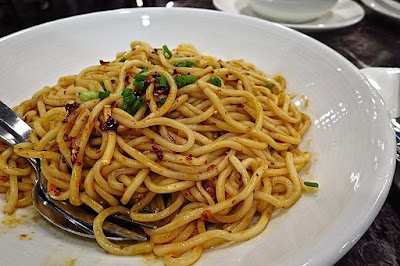 Xing Hua (兴化), chilli vinaigrette noodles