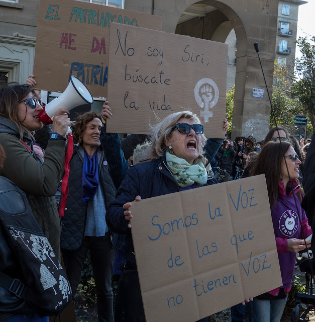 8 de Marzo zaragoza Feminista Jornada de lucha y tu estabas trabajando EXCLAVO?