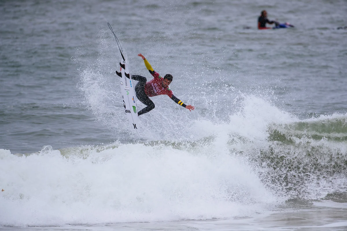 surf30 rip curl pro portugal 2023 Filipe%2BToledo 23Peniche QUA0638 Damien%2BPoullenot