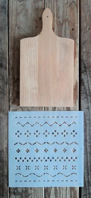 Stencil a Wood Cutting Board