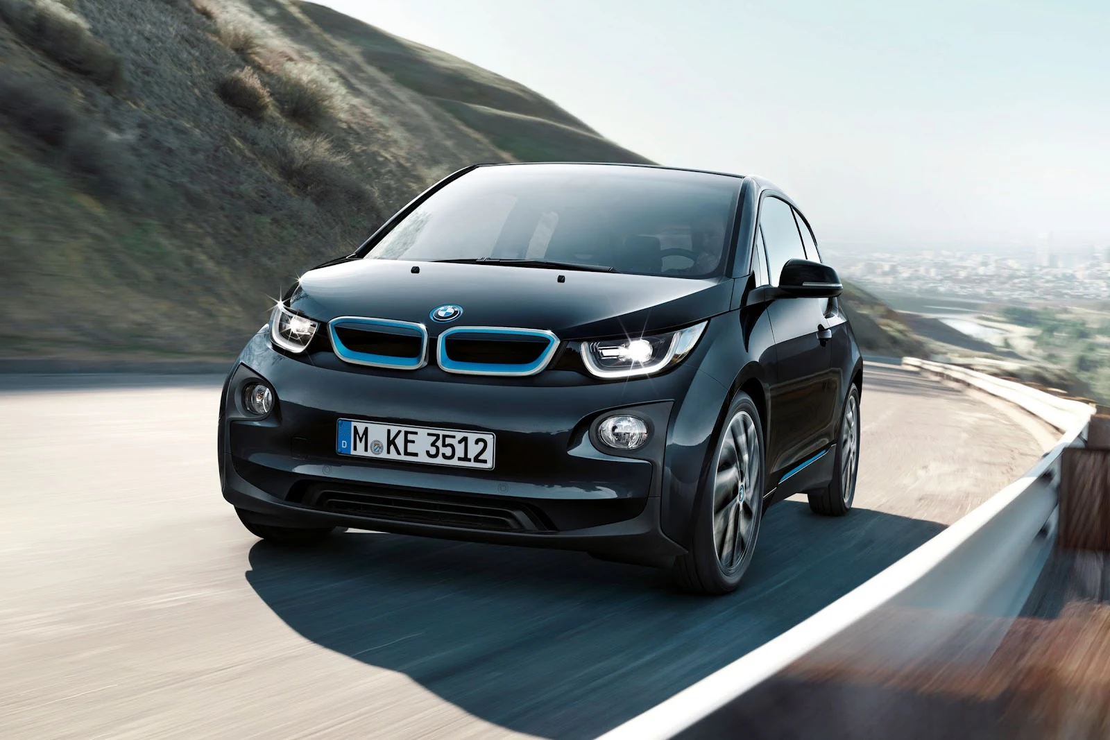 BMW i3 In Accelerating