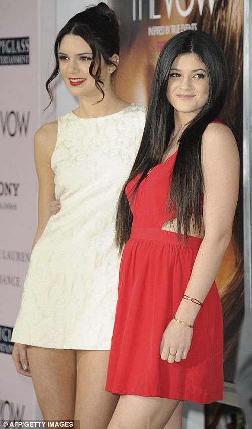 Kendall and Kylie Jenner Hot Legs PHOTO elegant Short White Dress with