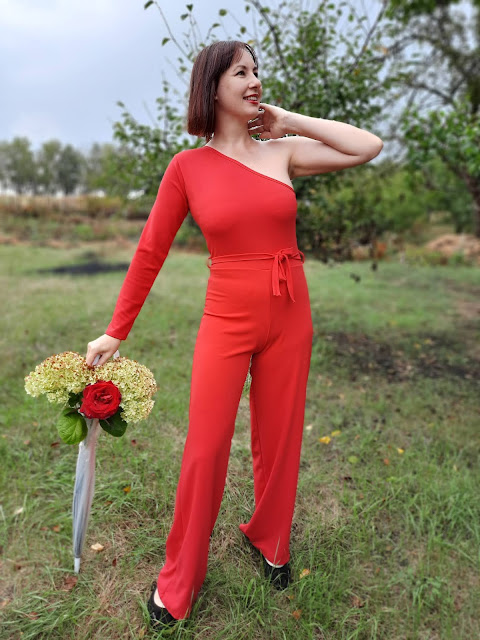 https://femmeluxe.co.uk/red-belted-one-shoulder-jumpsuit-evelyn