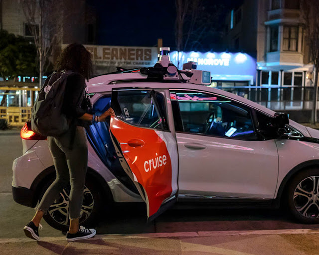 Cruise announces voluntary recall of 300 robotaxis