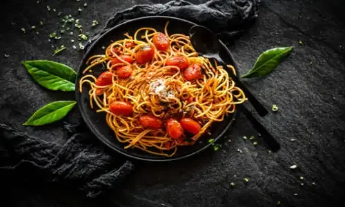 Spaghetti with Tomatoes & Walnuts A Delicious and Nutritious Recipe