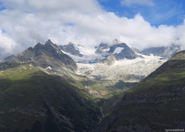 View of the mountains from Sunnegga.