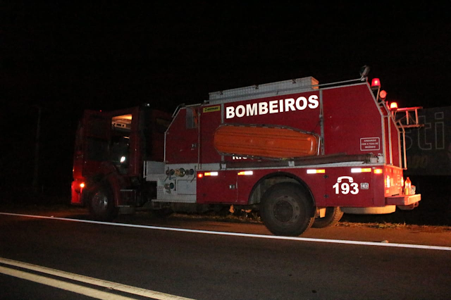 Motociclista morre ao bater em caminhão em Cardoso Moreira