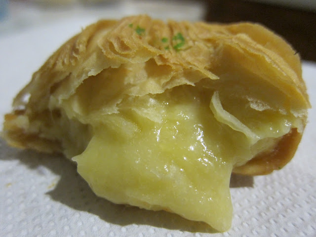 Durian Puff