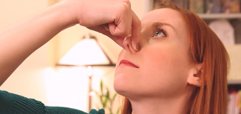 How to Clear a Stuffy Nose Naturally Under 1 Minute