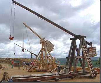 350px-Trebuchet_Castelnaud