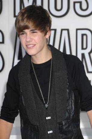 Justin Bieber Hairstyle 2012