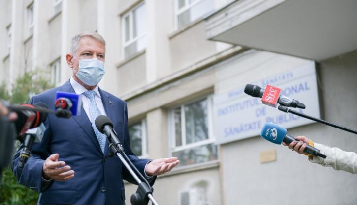 President of Romania Recommends Citizens To Wear Face Masks Everywhere