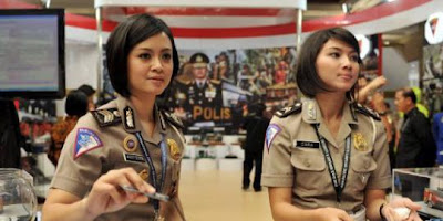 Kumpulan Foto Polwan Indonesia Cantik Dan Sexy