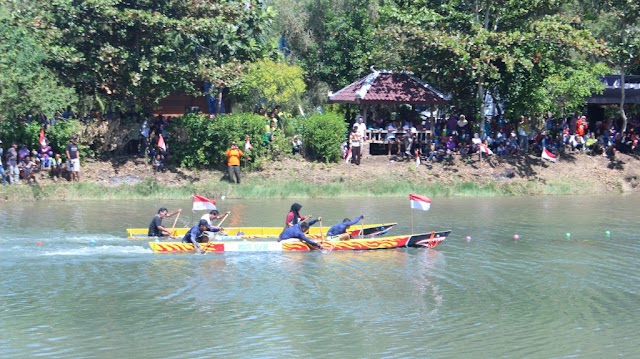 Event Lomba Perahu Dayung ke - 2 Bangkitkan Semangat Olahraga Dayung di Gunungkidul