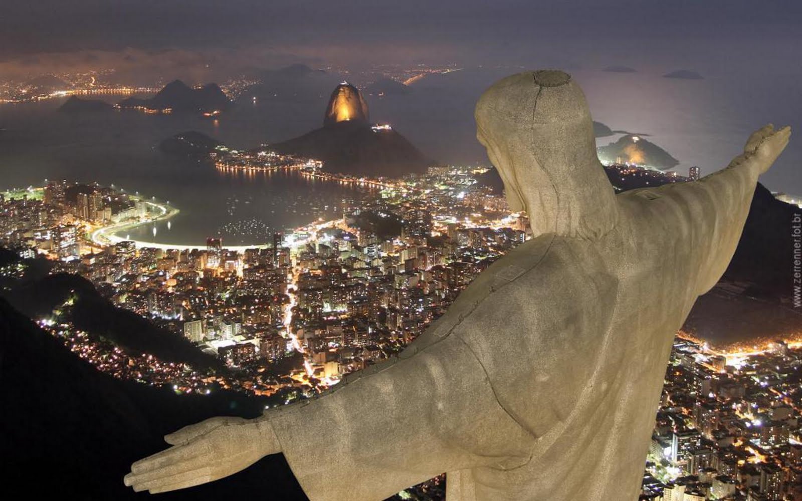 Christ-the-Redeemer-4-Cristo-Redentor-second-tallest-+statue-seen-from ...