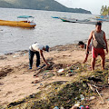  Hari Kesaktian Pancasila, Pemdes Tanamalala Gotong Royong Bersihkan Pantai