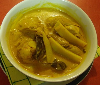 Resepi Malaysia : Ayam Masak Lemak Daun Kunyit