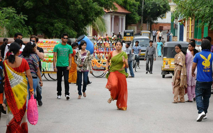 priyamani in saree photo gallery