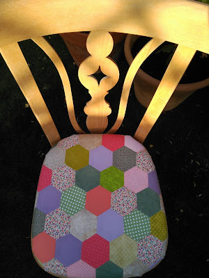 silla, chair, chaise, patchwork, hexagonos, hexies, paper piecing