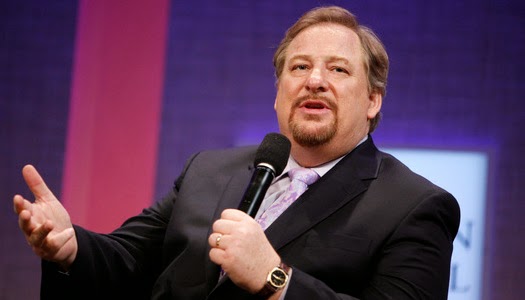  Pastor Rick Warren llama a los cristianos a unirse con los católicos