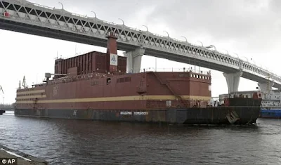 Nuclear power plant ship weighs 21,000 tonnes.