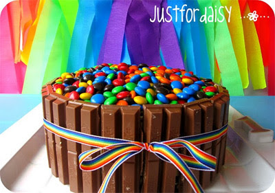 Rainbow Birthday Cake on Bondville  Party Ideas  Just For Daisy S Rainbow Birthday Party