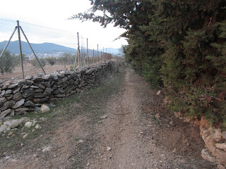 GR-92 - Santa Oliva a La Pobla de Montornès; GR-92 al terme de Santa Oliva, prop de la Riera de La Bisbal