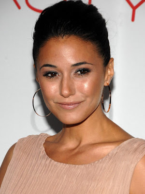 Emmanuelle Chriqui Gold Hoop Earrings