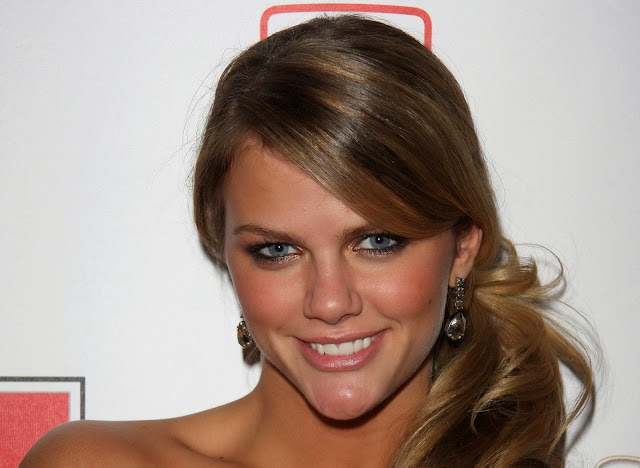 Brooklyn Decker Wallpapers Free Download