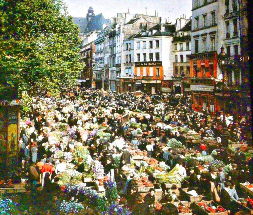 40 Old Color Pictures Show Our World A Century Ago - Outdoor Market, Paris, 1914