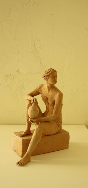 woman, vase, sculpture, art, arte, artist, ceramic, Tanagra, figure, figurative, S. Myers, Sarah Myers, poise