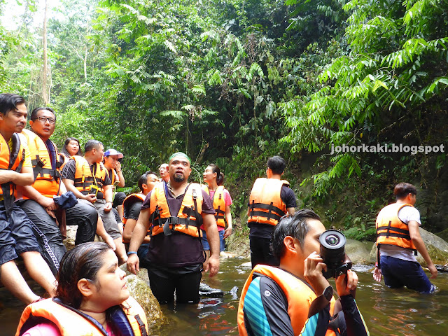 Tanah-Aina-Farrah-Soraya-Raub-Pahang-River-Trekking