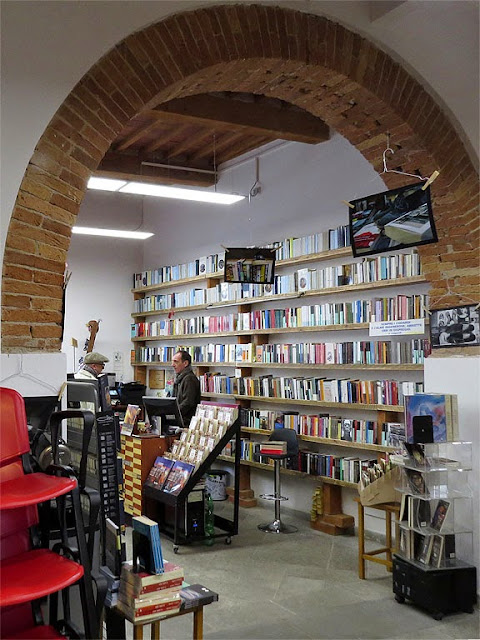 Belforte bookstore, Via Roma, Livorno