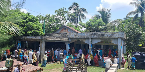 বাগেরহাটের ২৭টি ইউপি ভবন ঝুঁকিতে ; আতঙ্কে কর্মচারীরা