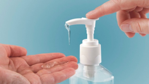 How to Make Hand Sanitizer Spray at Home Easy