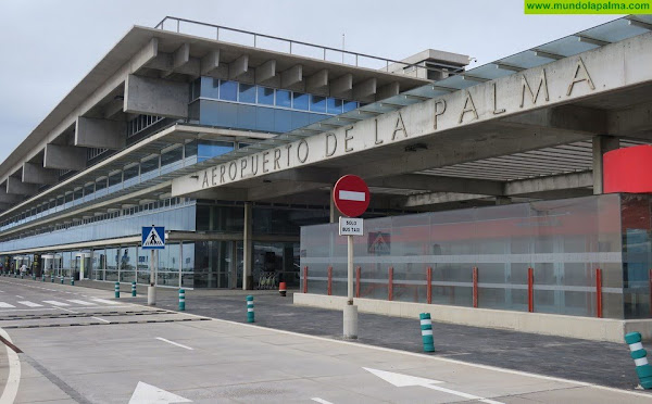 El PSOE pide la exclusión de Canarias en la subida de las tasas aeroportuarias previstas por AENA