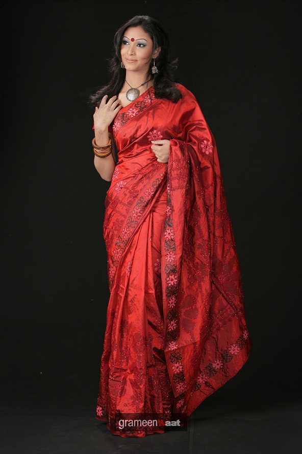 deep red saree