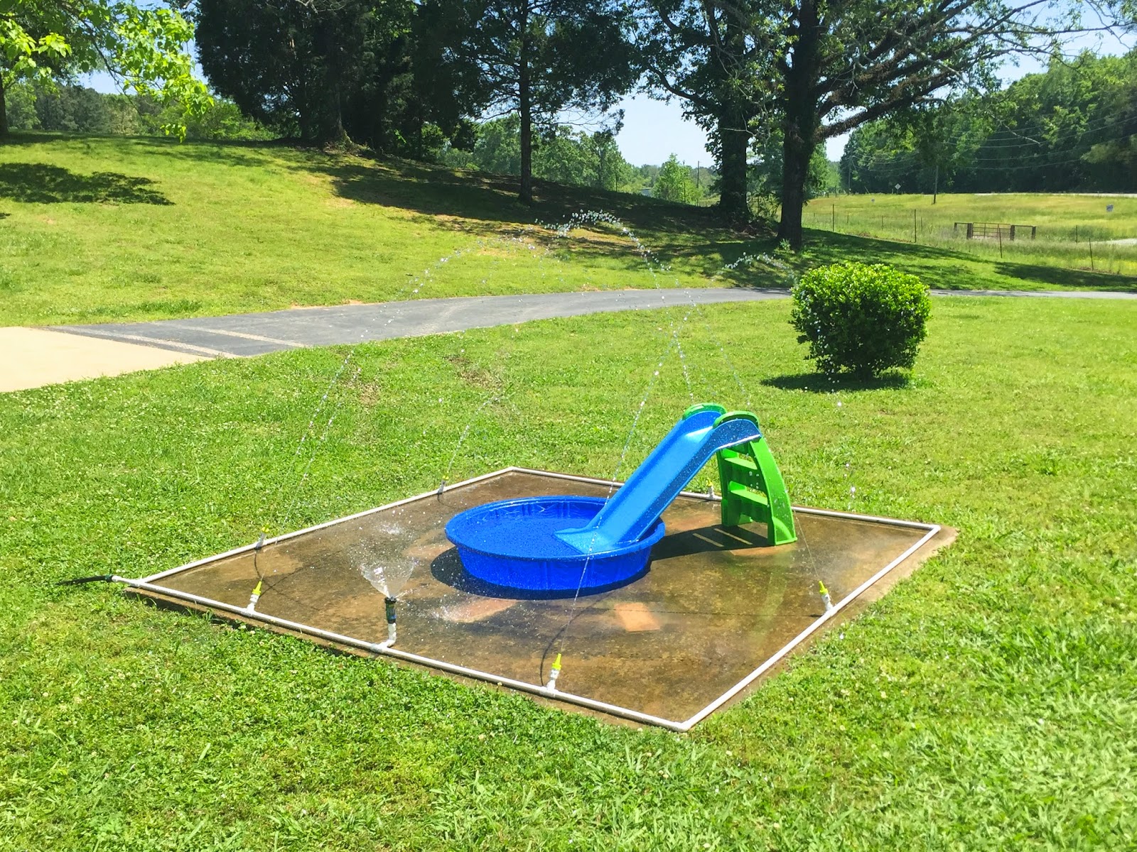 Little White House Blog Our DIY Splash Pad