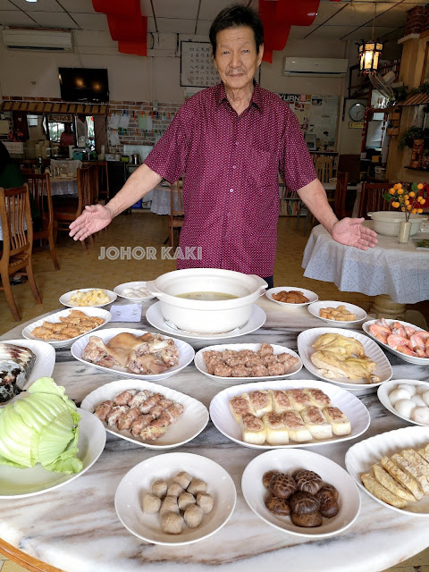 Plum Village. The Best Hakka Restaurant in Singapore (& Johor) 梅村酒家.新春盆菜