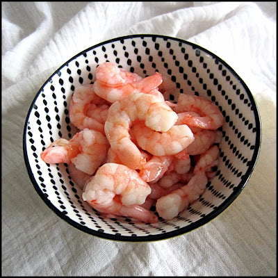 Hors table de Pauline - Taboulé de chou-fleur aux crevettes roses et amandes.