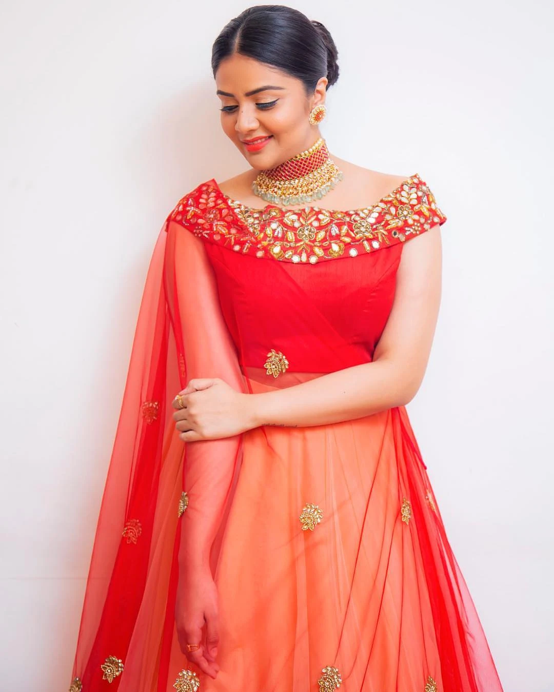 Anchor Srimukhi Latest Photoshoot Stills Gallery